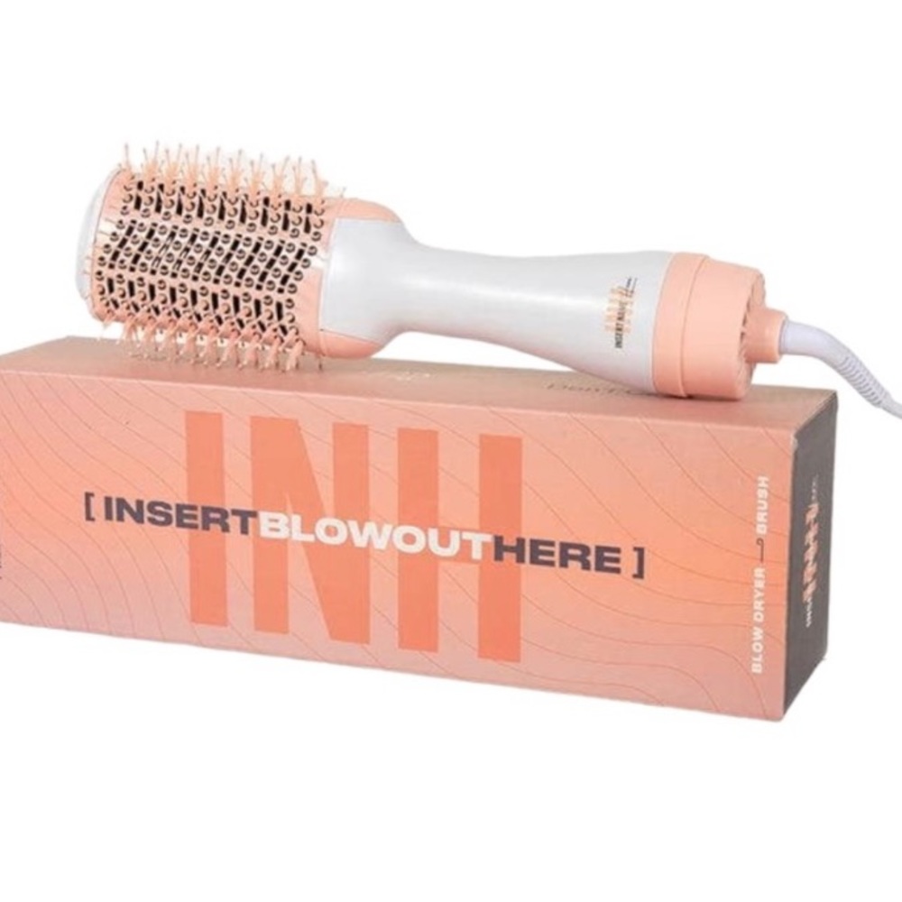 Insert Name Here blowout brush